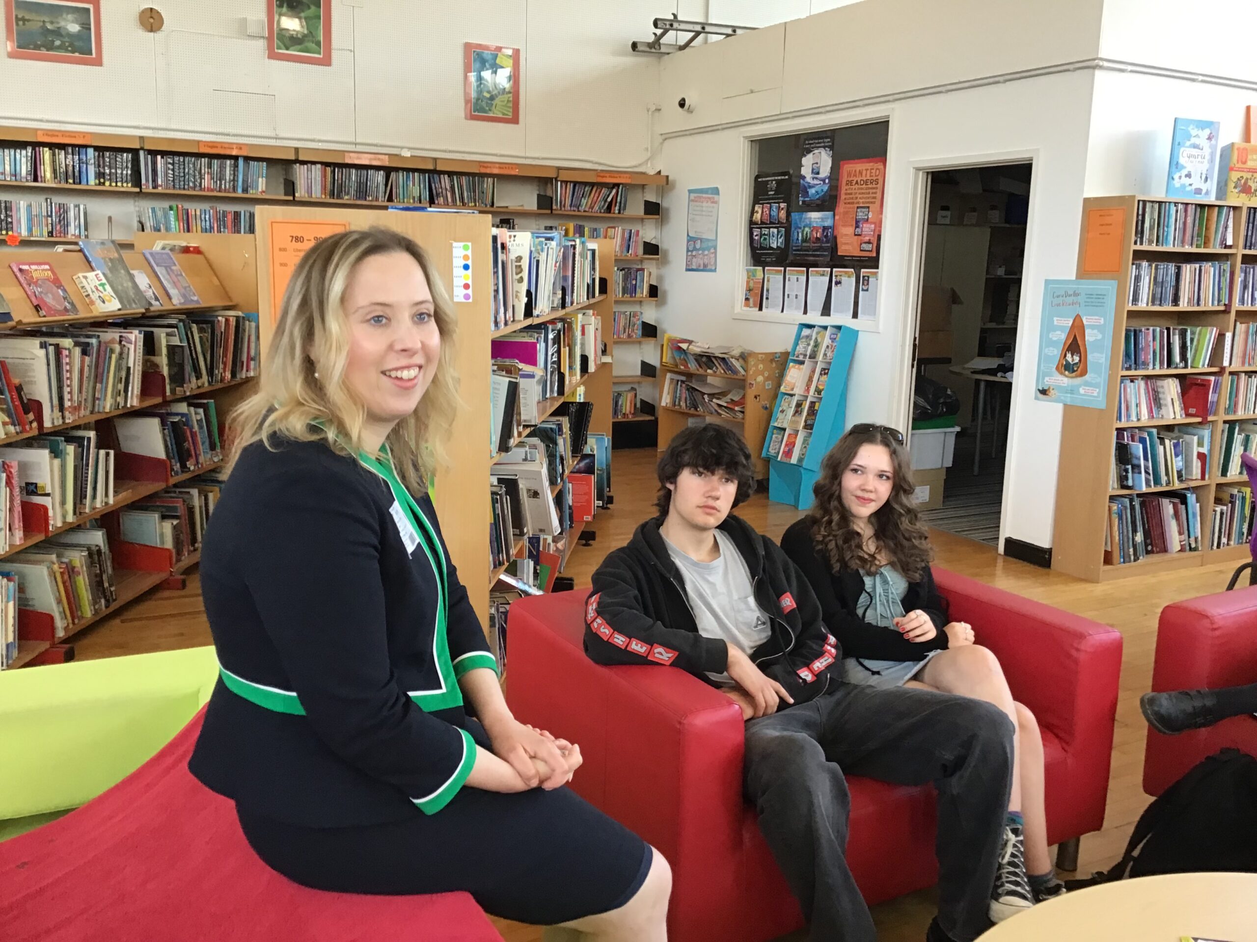 Becky Gittens MP meeting with pupils from Ysgol Dinas Brân in their school library
